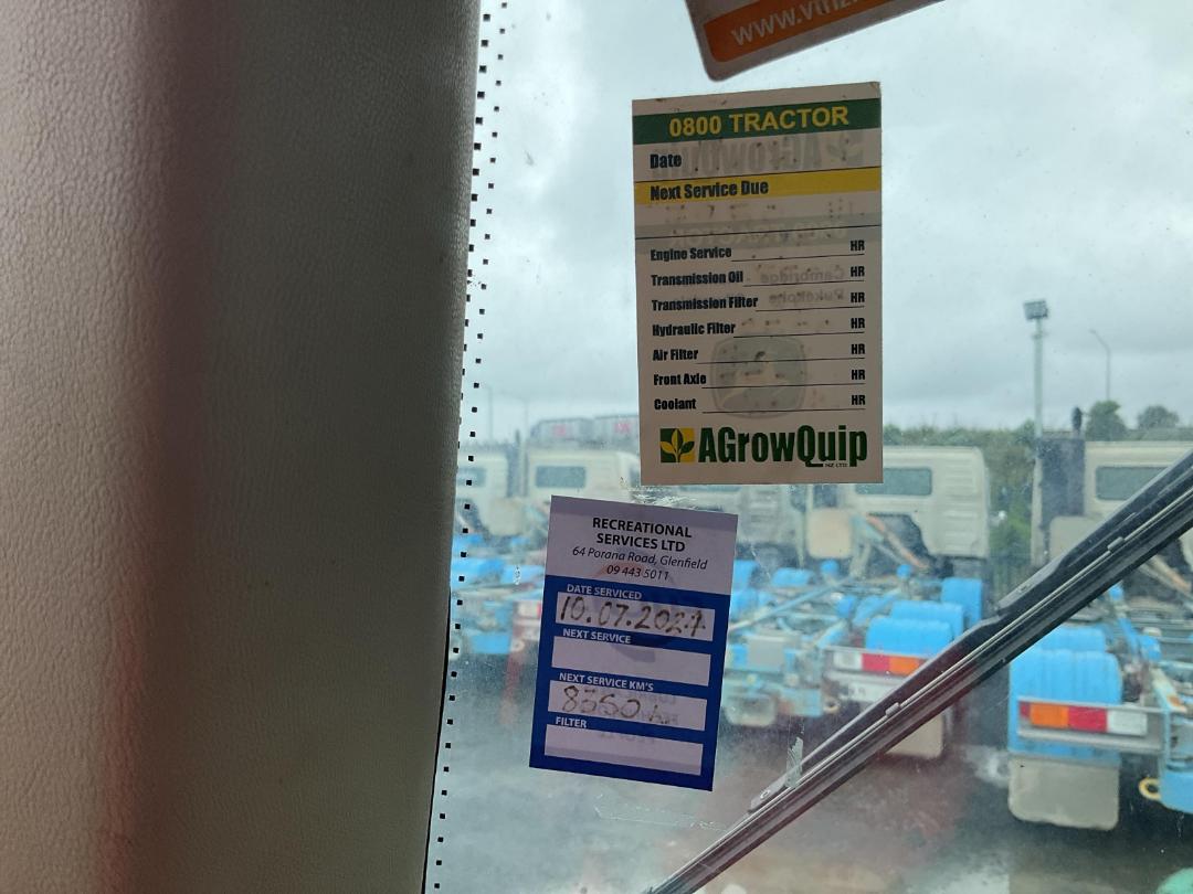 Photo '17' of John Deere 6420 Tractor