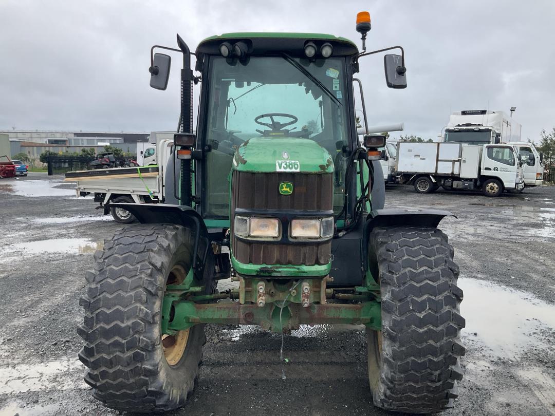 Photo '10' of John Deere 6420 Tractor