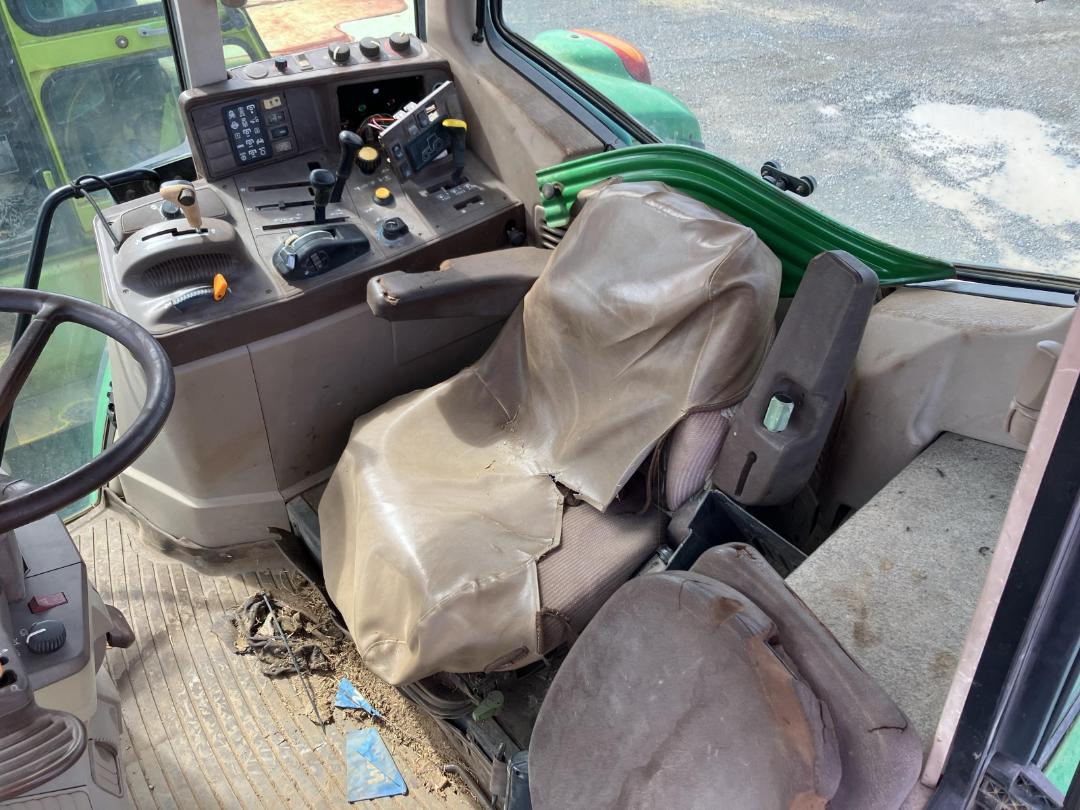 Photo '25' of John Deere 6420 Tractor