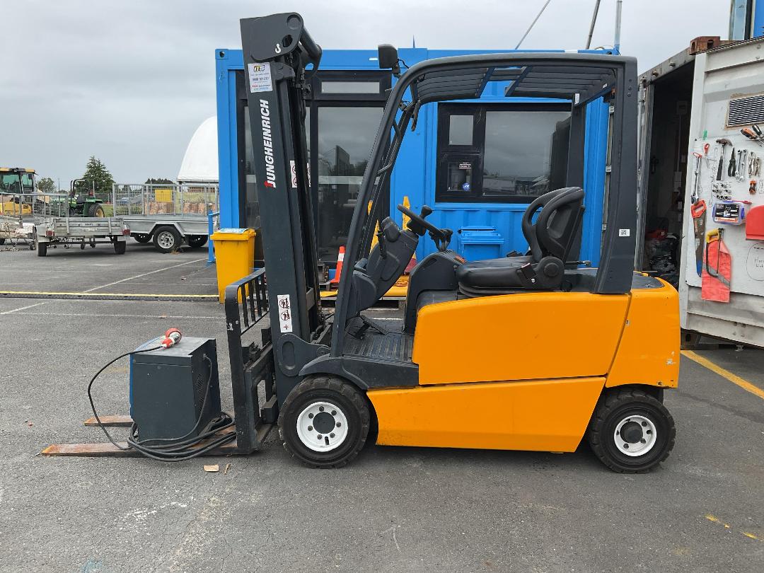 Photo '7' of Jungheinrich Forklift Forklift
