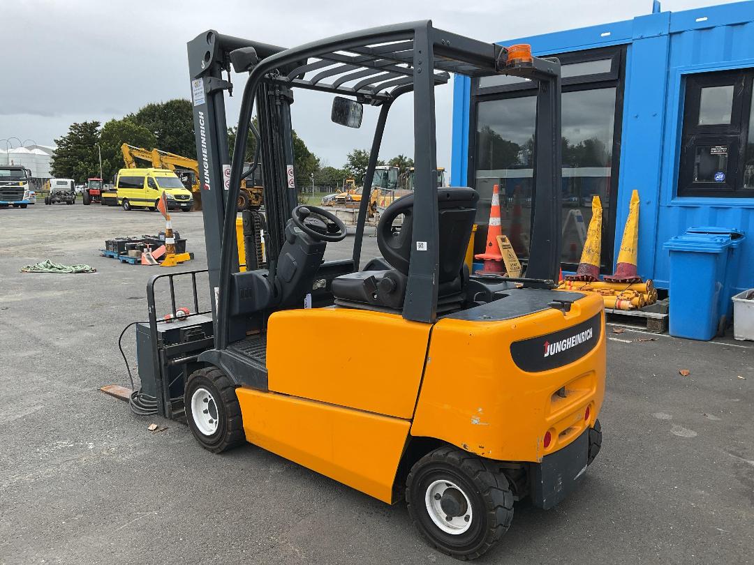 Photo '6' of Jungheinrich Forklift Forklift