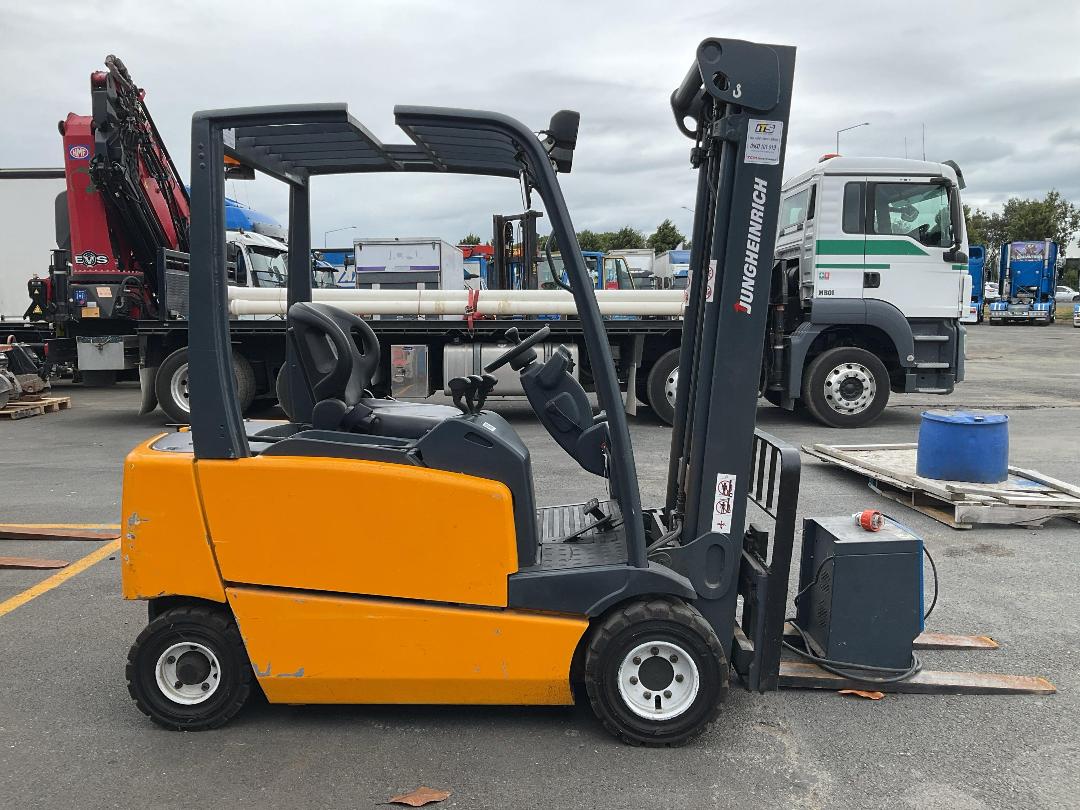 Photo '3' of Jungheinrich Forklift Forklift