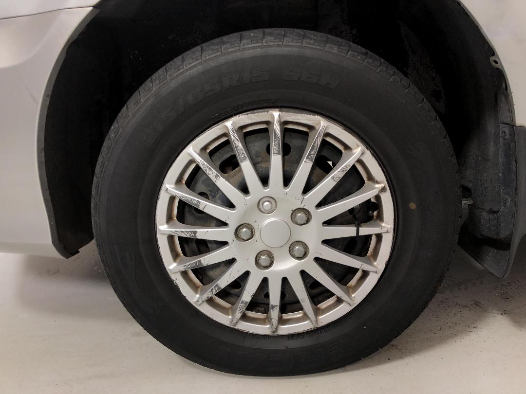 Photo '5' of KIA Carnival Photo '5' of KIA Carnival