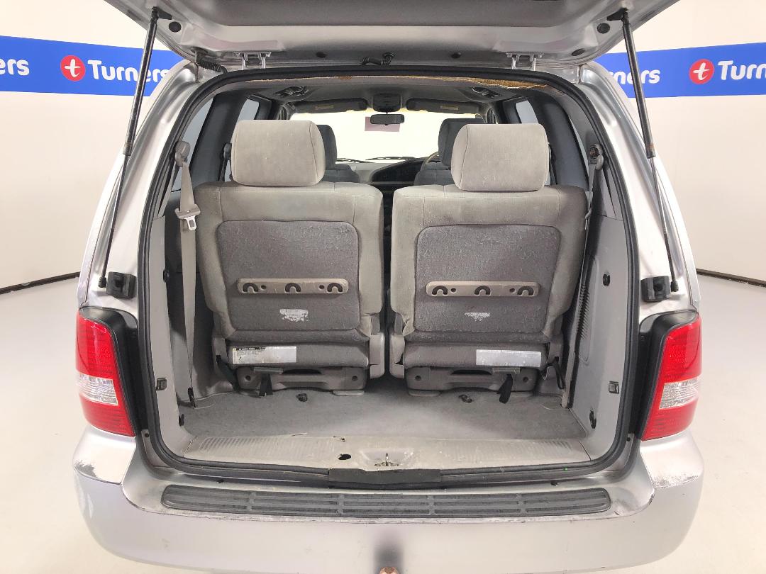 Photo '12' of KIA Carnival Photo '12' of KIA Carnival