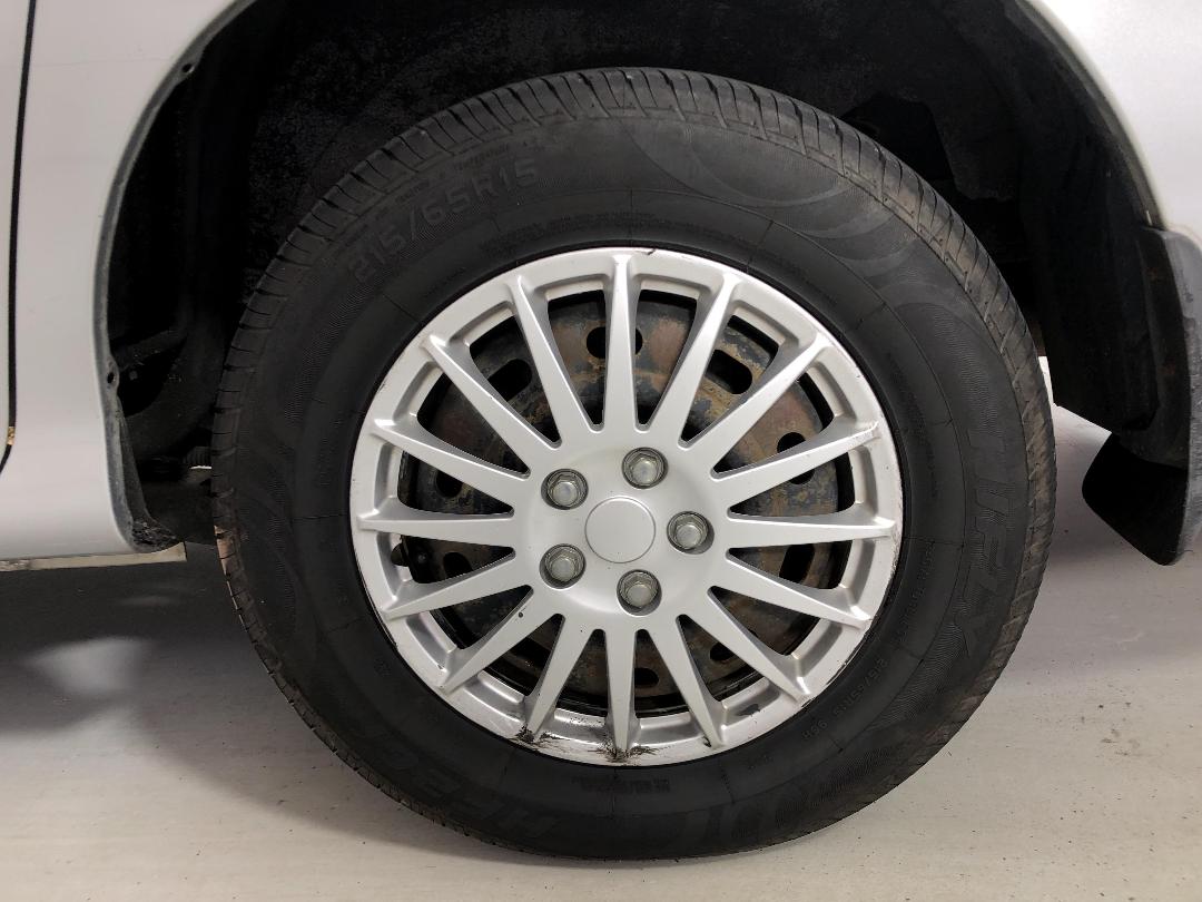 Photo '11' of KIA Carnival Photo '11' of KIA Carnival