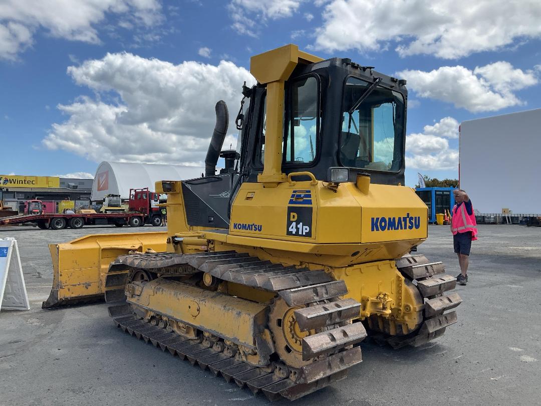 Photo '6' of Komatsu D41-6 Excavator