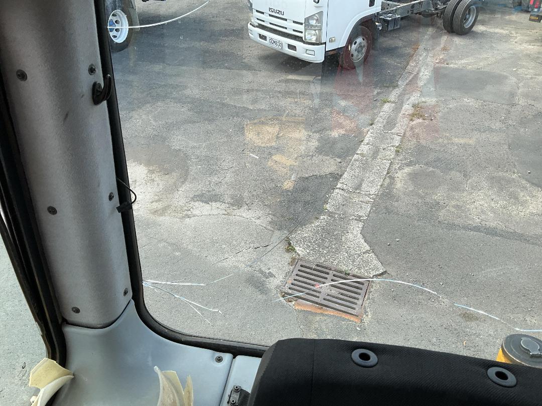 Photo '15' of Komatsu D41-6 Excavator