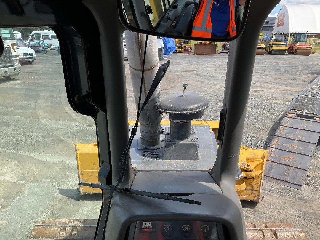 Photo '17' of Komatsu D41-6 Excavator