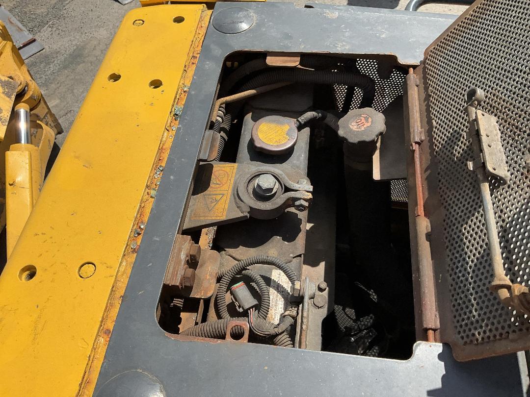 Photo '28' of Komatsu D41-6 Excavator