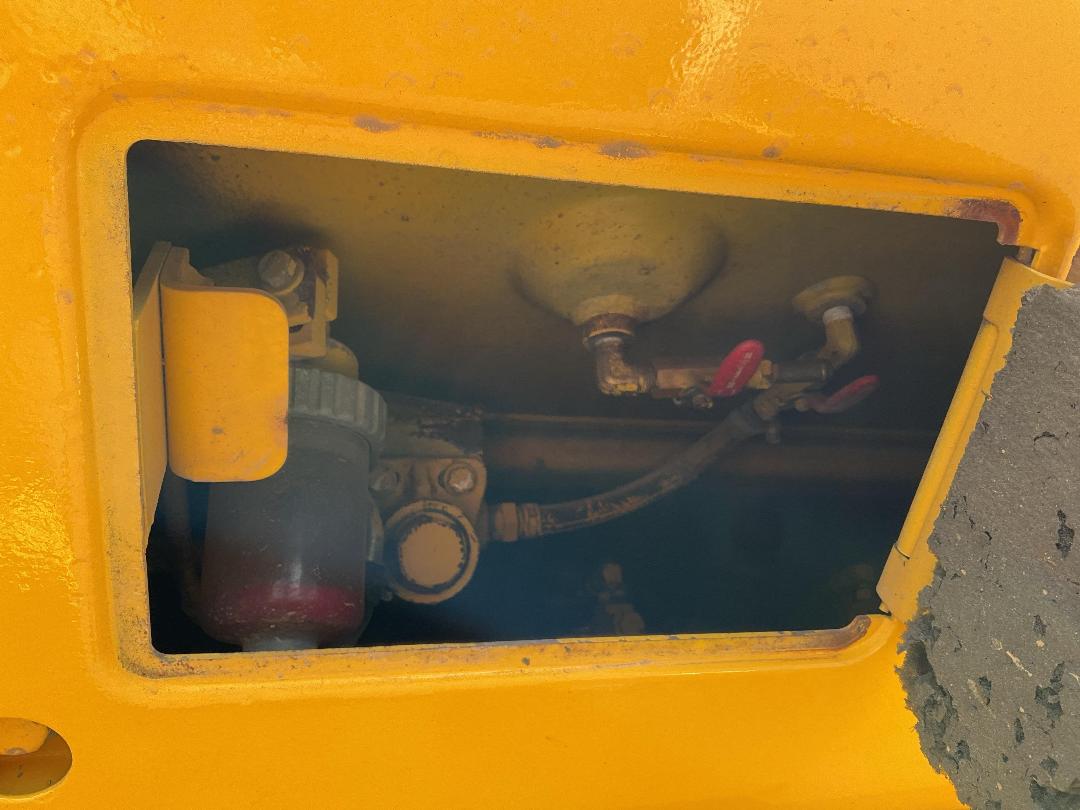 Photo '32' of Komatsu D41-6 Excavator