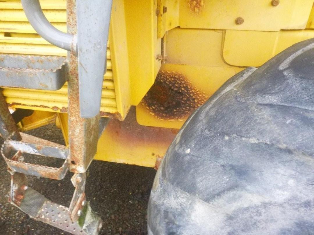 Photo '10' of Komatsu WA100 Wheel Loader