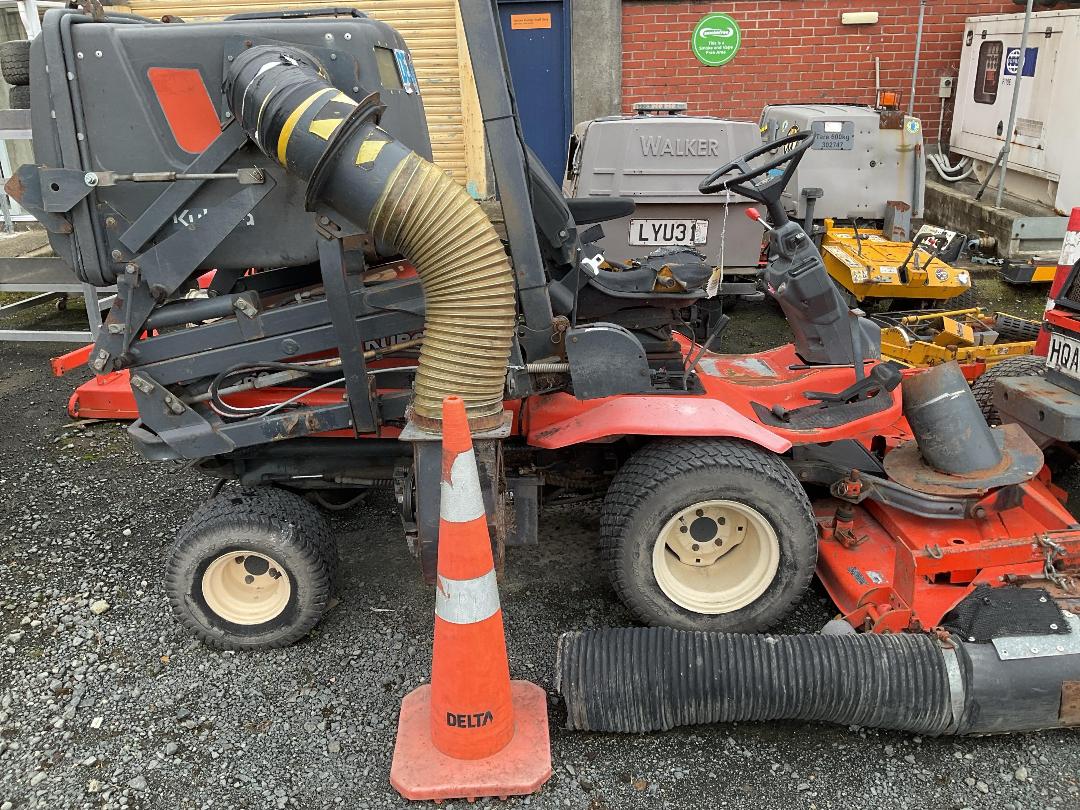 Photo '5' of Kubota F3560 Mower