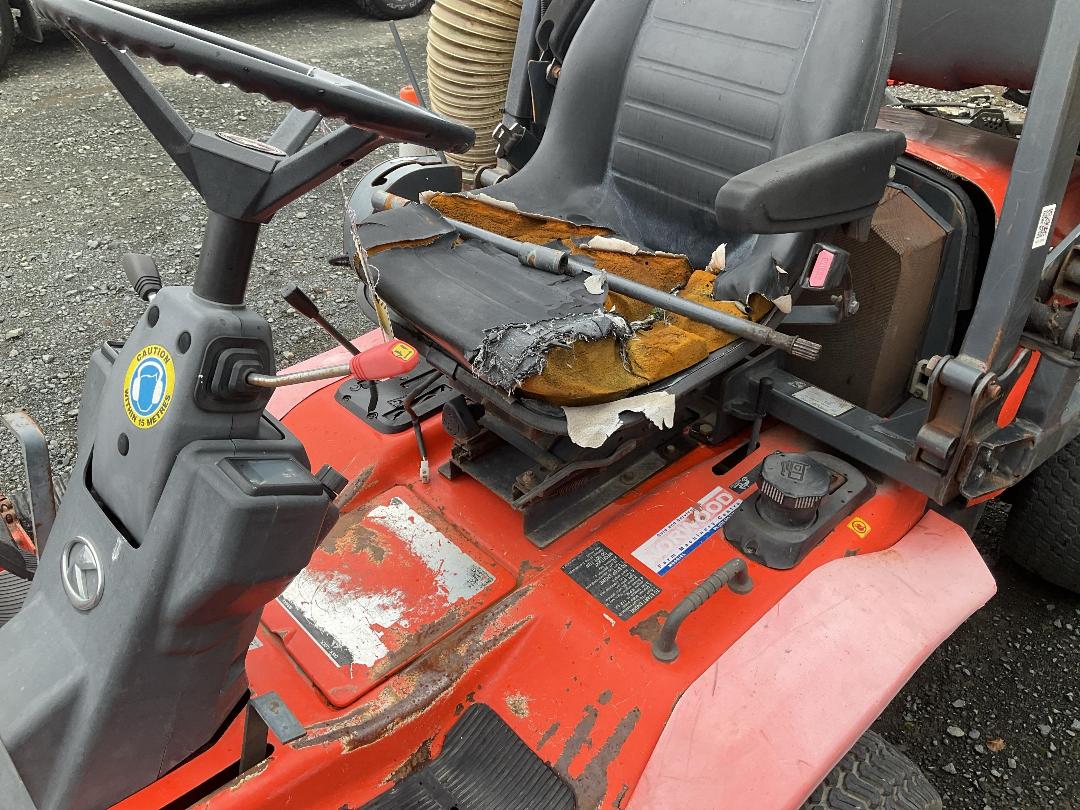 Photo '12' of Kubota F3560 Mower
