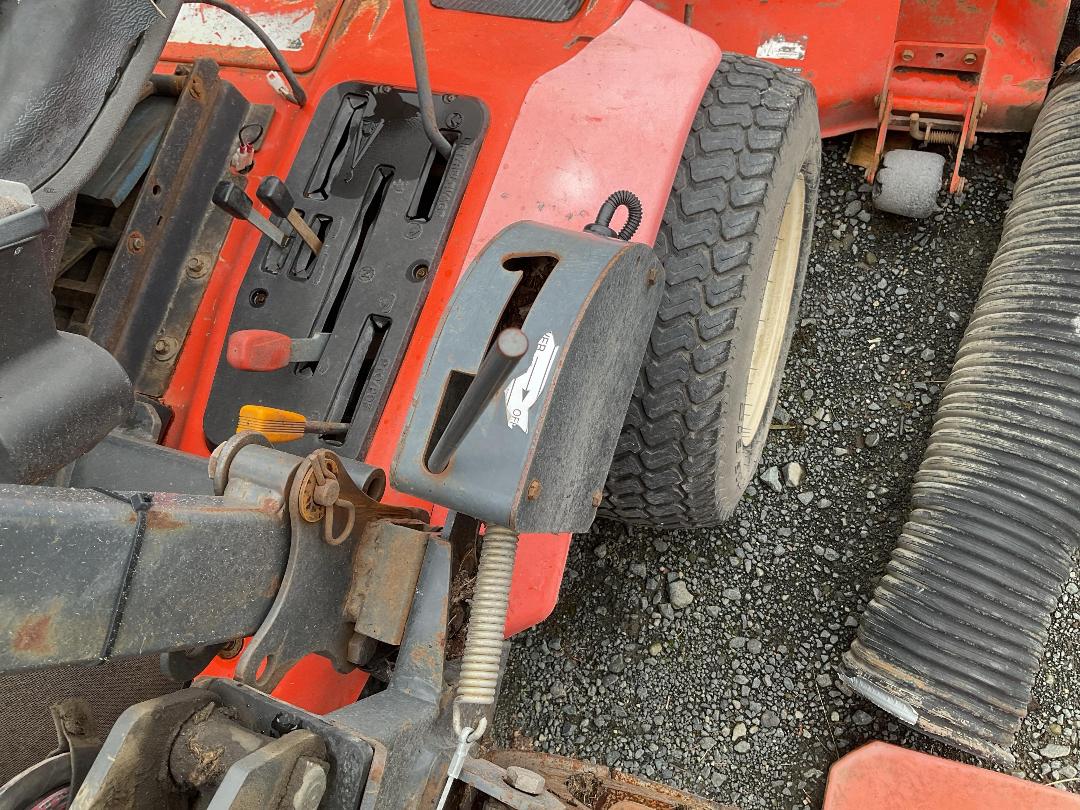 Photo '17' of Kubota F3560 Mower