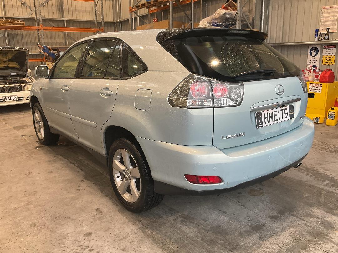 Photo '3' of Lexus RX300 Photo '3' of Lexus RX300