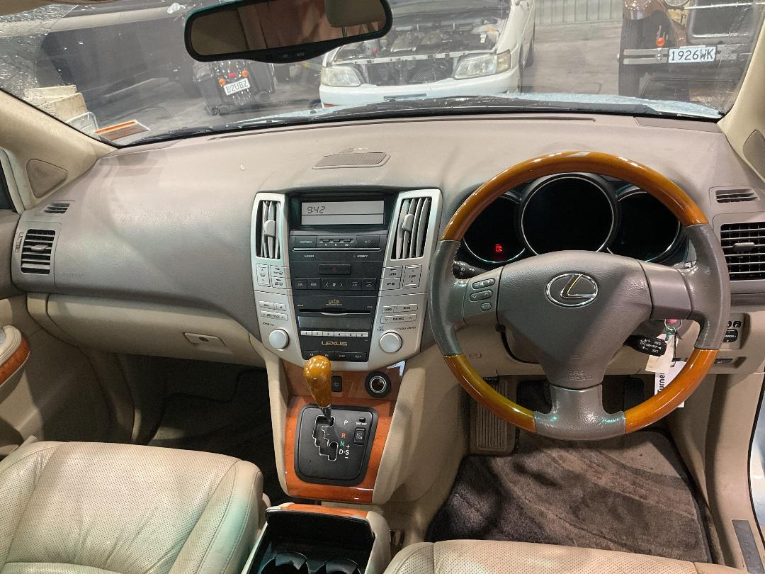 Photo '15' of Lexus RX300 Photo '15' of Lexus RX300