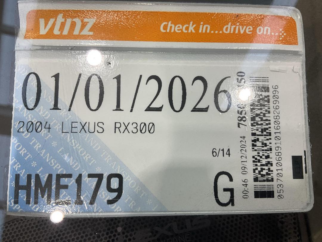 Photo '24' of Lexus RX300 Photo '24' of Lexus RX300