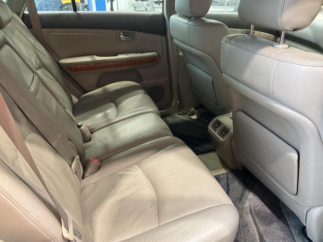 Photo '16' of Lexus RX300 Photo '16' of Lexus RX300