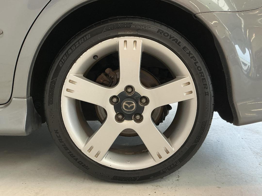 Photo '11' of Mazda Atenza