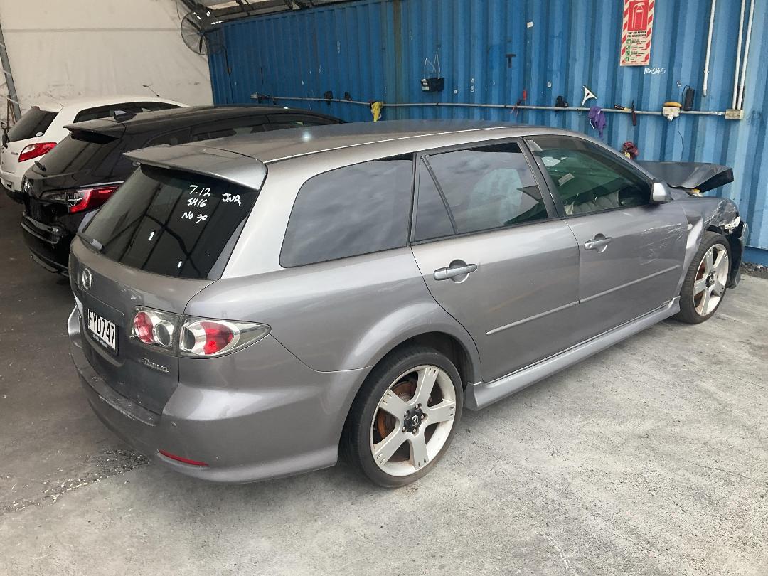 Photo '12' of Mazda Atenza