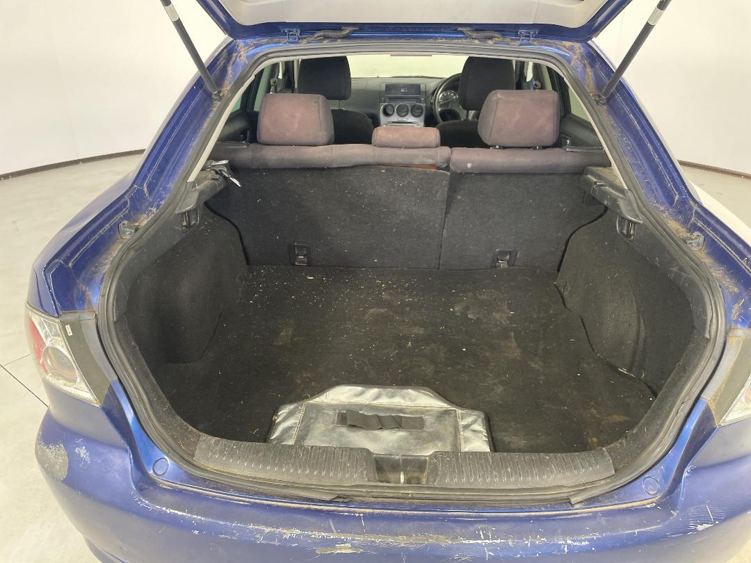 Photo '12' of Mazda Atenza