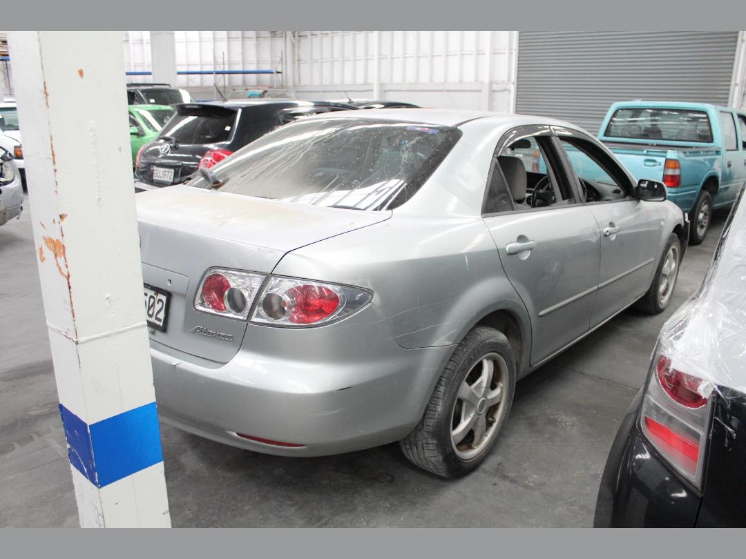 Photo '4' of Mazda Atenza