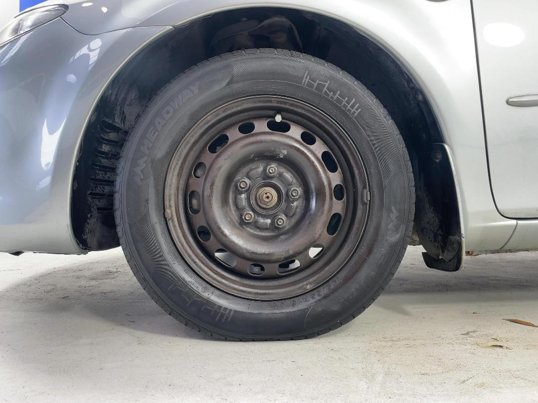 Photo '10' of Mazda Atenza