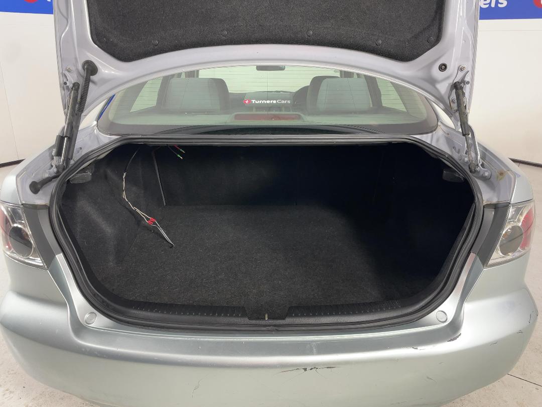 Photo '14' of Mazda Atenza