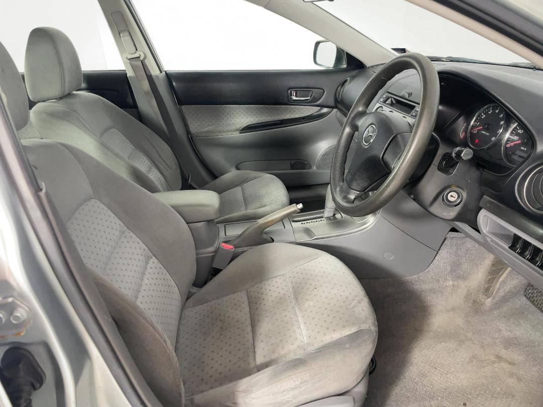 Photo '16' of Mazda Atenza