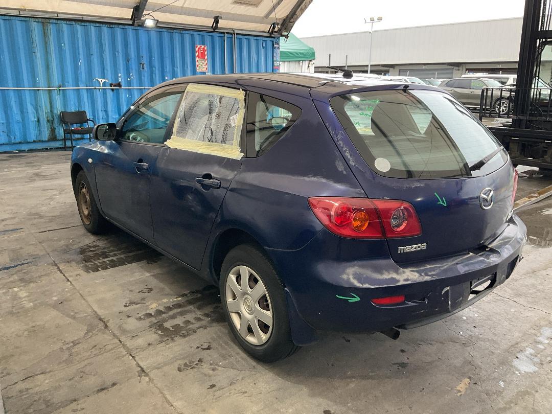 Photo '16' of Mazda Axela Photo '16' of Mazda Axela