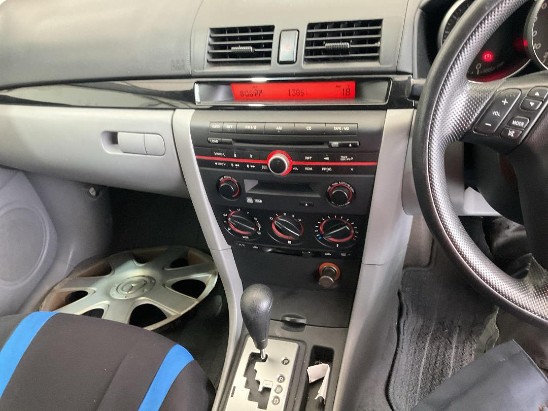 Photo '31' of Mazda Axela Photo '31' of Mazda Axela