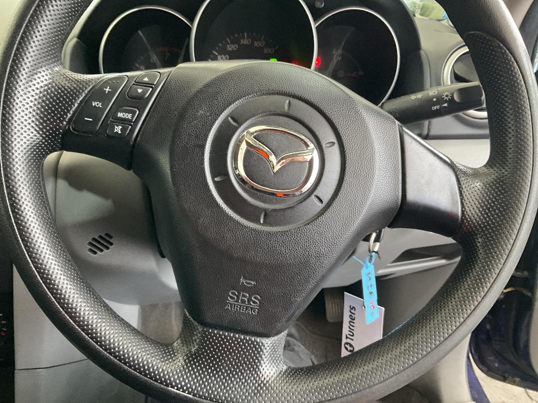 Photo '32' of Mazda Axela Photo '32' of Mazda Axela