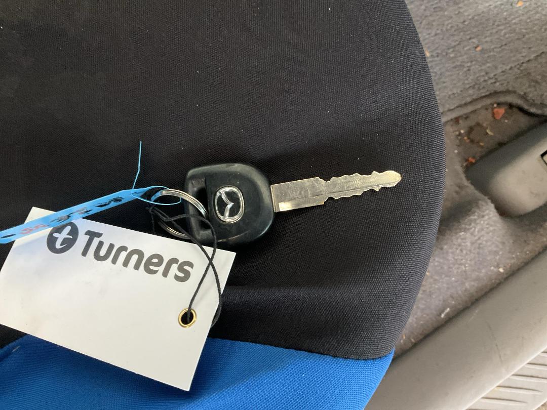 Photo '30' of Mazda Axela Photo '30' of Mazda Axela