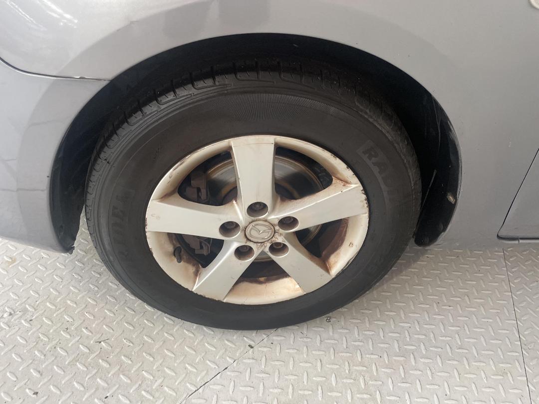 Photo '10' of Mazda Axela Photo '10' of Mazda Axela