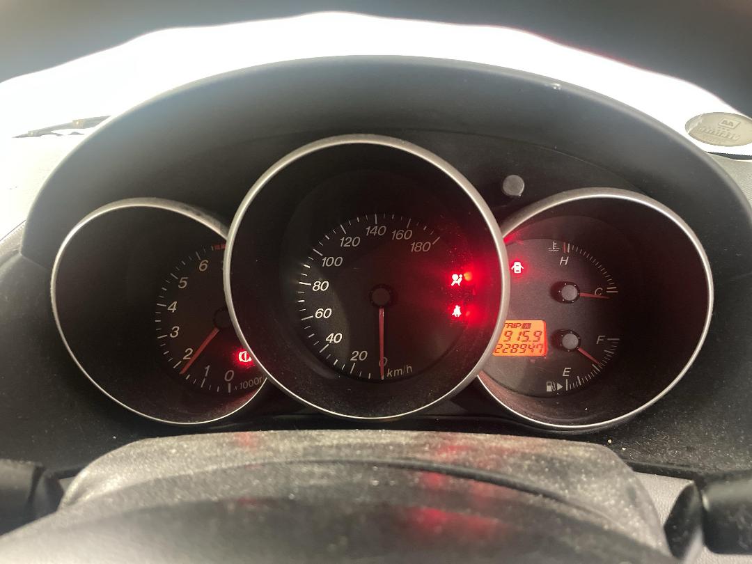 Photo '21' of Mazda Axela Photo '21' of Mazda Axela