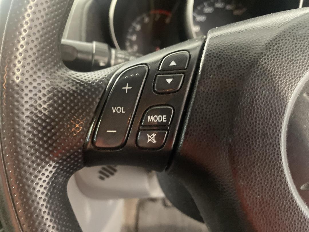 Photo '26' of Mazda Axela Photo '26' of Mazda Axela