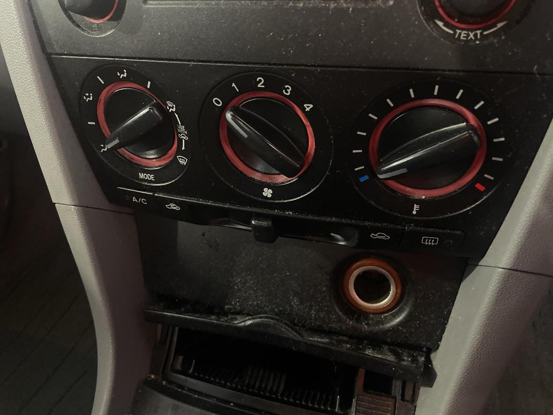 Photo '29' of Mazda Axela Photo '29' of Mazda Axela