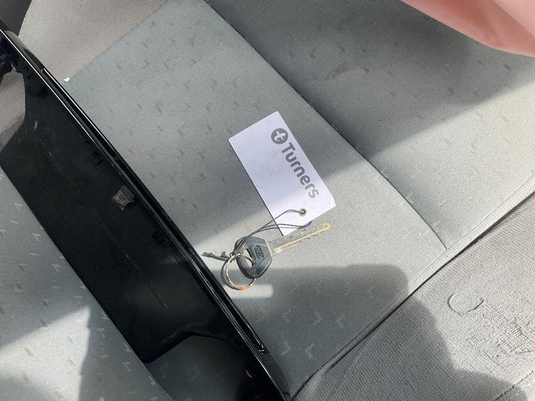 Photo '13' of Mazda Axela 1500 Photo '13' of Mazda Axela 1500