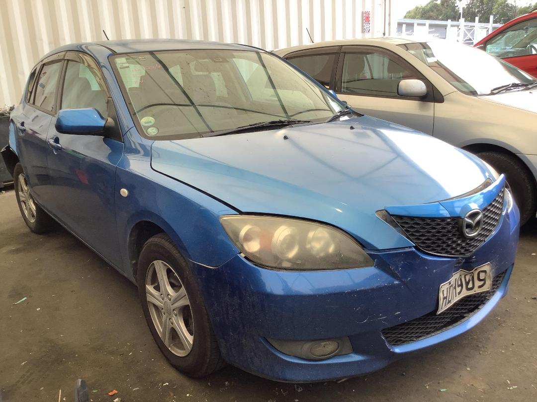 Photo '2' of Mazda Axela