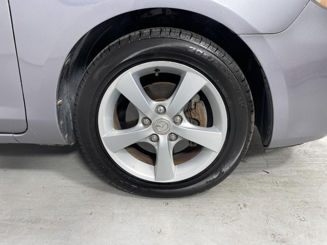 Photo '9' of Mazda Axela Photo '9' of Mazda Axela