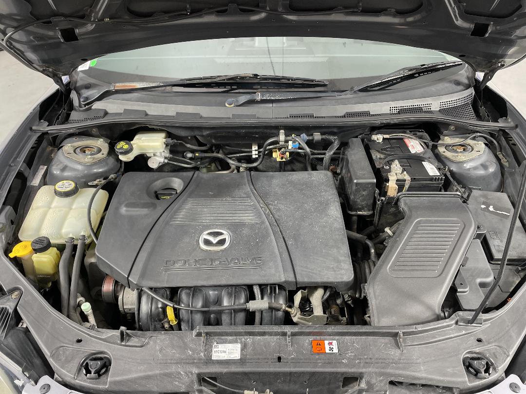 Photo '13' of Mazda Axela Photo '13' of Mazda Axela