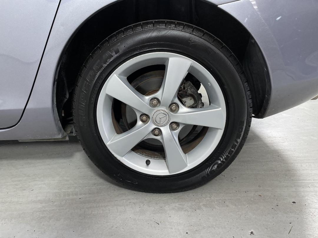 Photo '11' of Mazda Axela Photo '11' of Mazda Axela