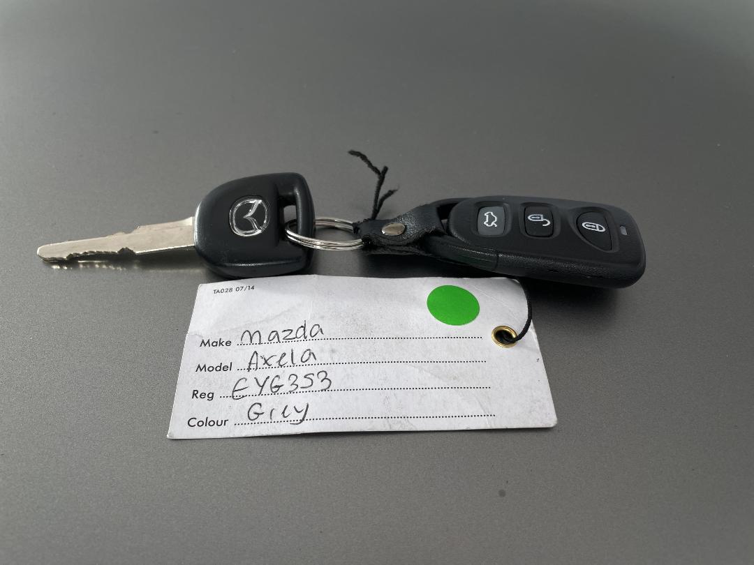 Photo '22' of Mazda Axela Photo '22' of Mazda Axela