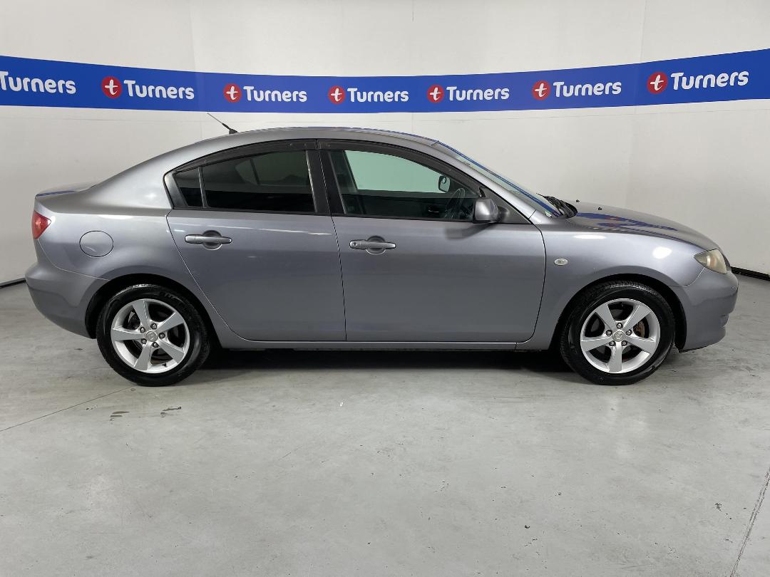 Photo '27' of Mazda Axela Photo '27' of Mazda Axela