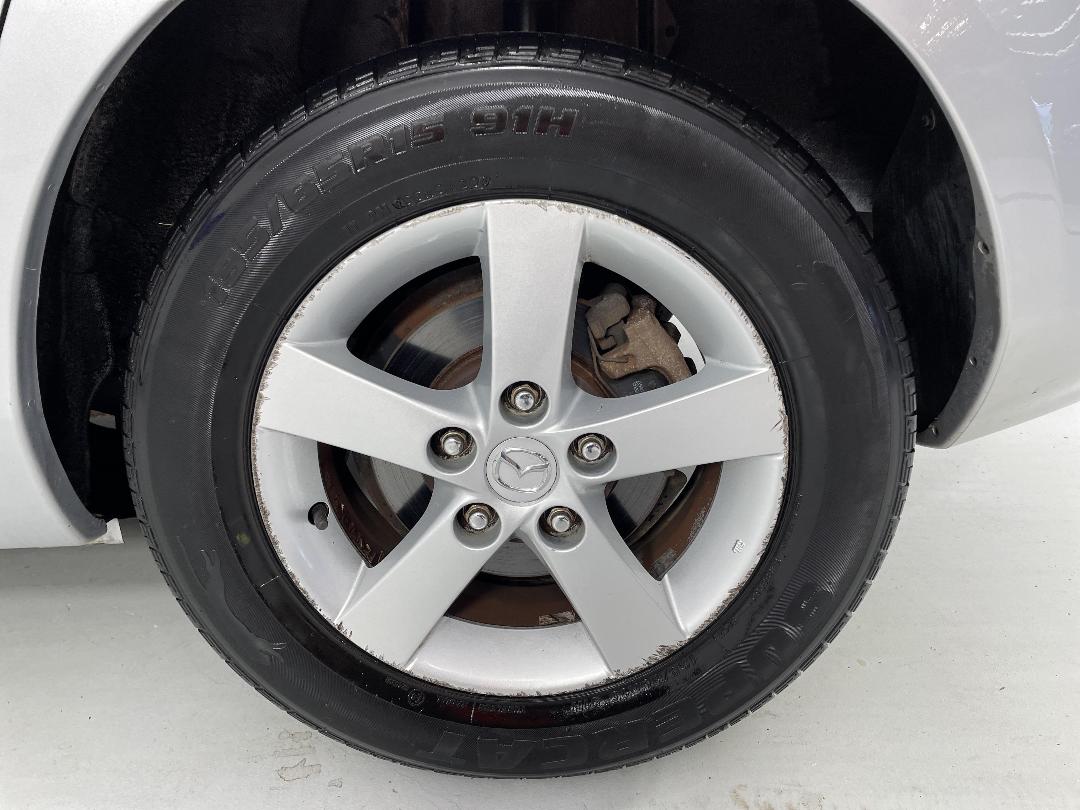 Photo '11' of Mazda Axela Photo '11' of Mazda Axela