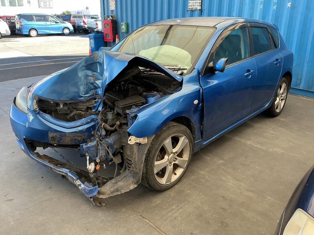 Photo '8' of Mazda Axela Photo '8' of Mazda Axela