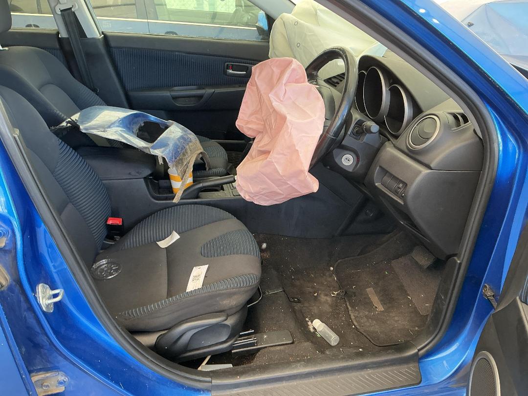 Photo '30' of Mazda Axela Photo '30' of Mazda Axela