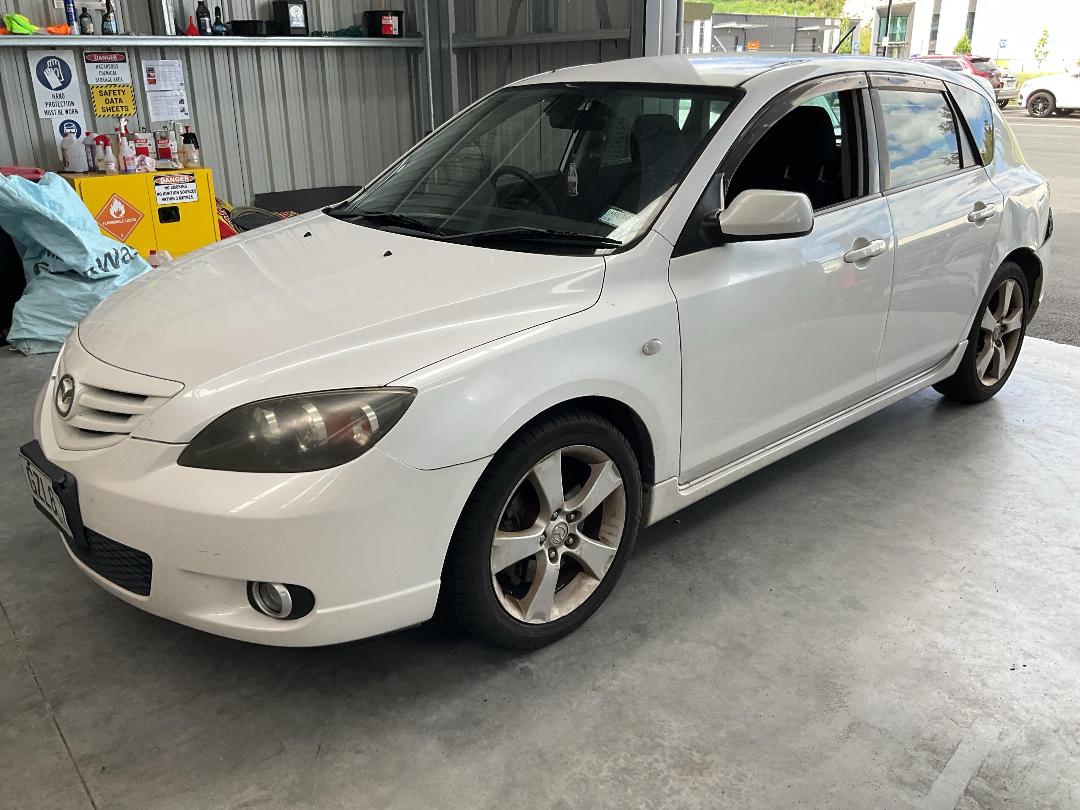 Photo '2' of Mazda Axela Photo '2' of Mazda Axela