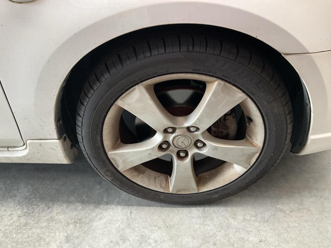 Photo '10' of Mazda Axela Photo '10' of Mazda Axela