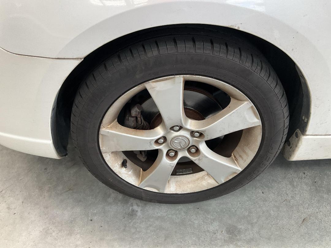 Photo '11' of Mazda Axela Photo '11' of Mazda Axela